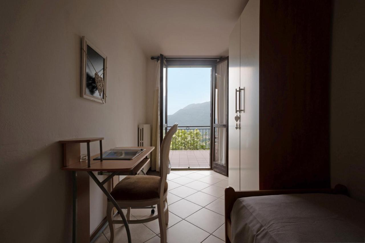 ティニャーレStella Del Garda 2 Con Terrazzaアパートメント エクステリア 写真