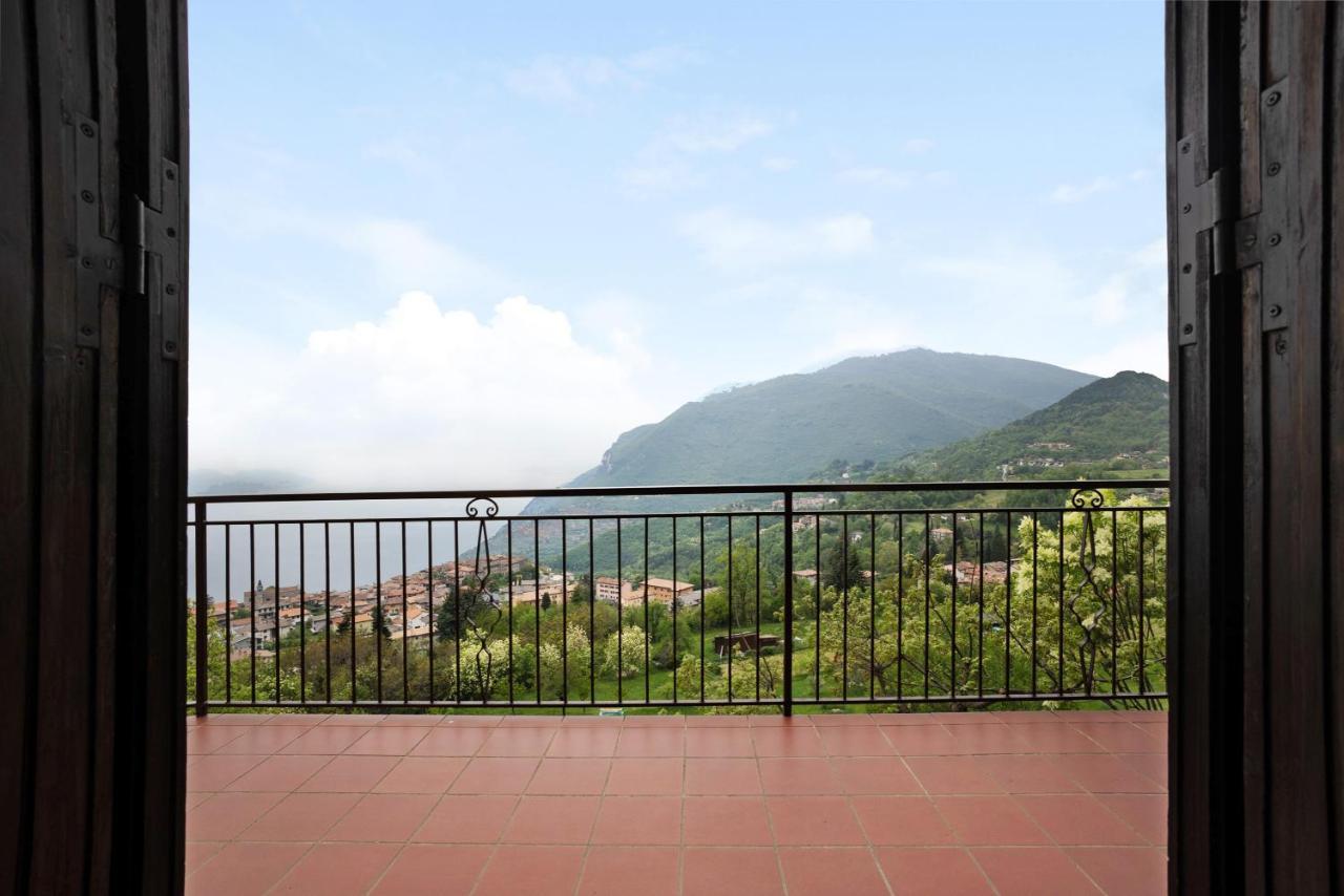 ティニャーレStella Del Garda 2 Con Terrazzaアパートメント エクステリア 写真